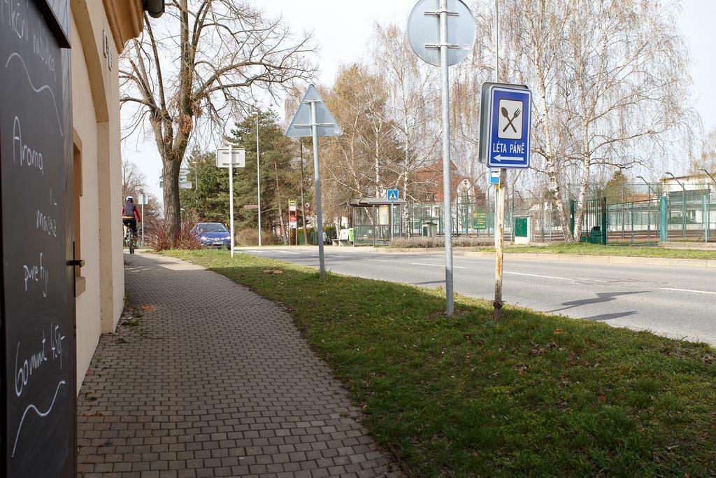Pension U Hastrmana Praha Bagian luar foto